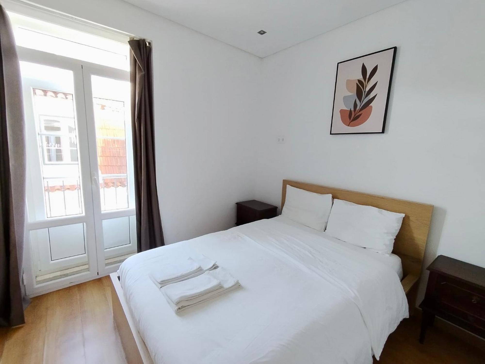 Bairro Alto Hostel Lisbon Exterior photo